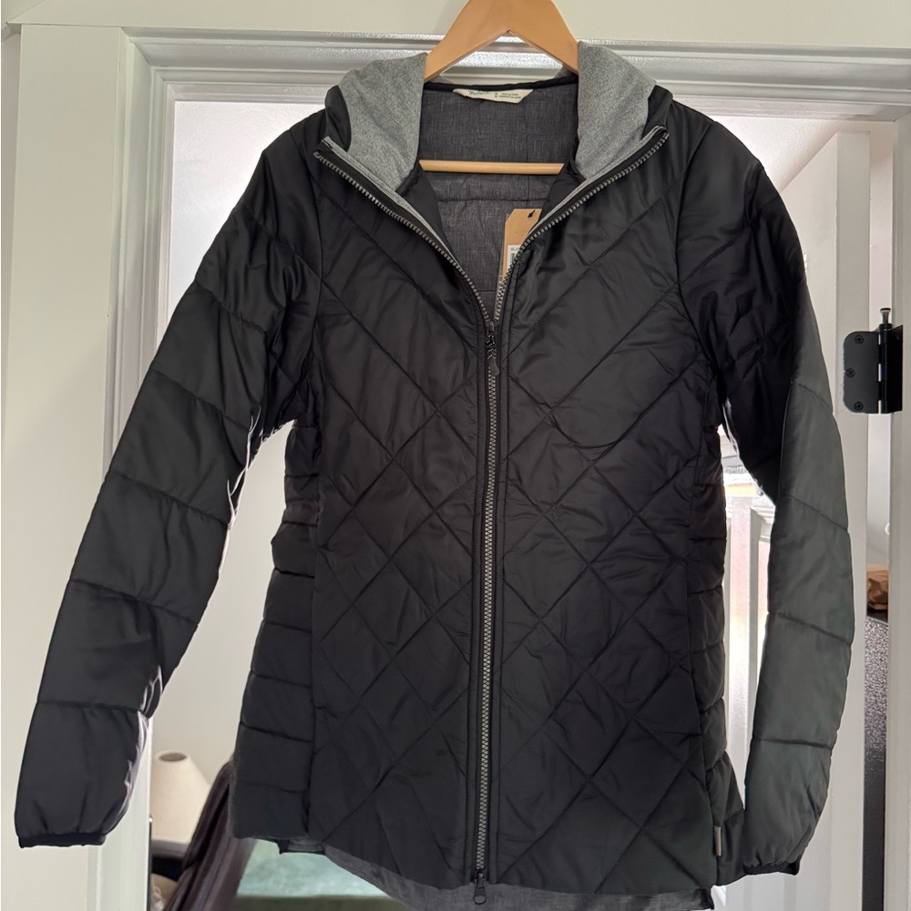 Woolrich Black and Gray Puffer Jacket with Quilted Design